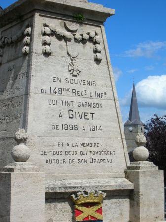 Givet - Monument du 148e R.I. - 32.2 ko