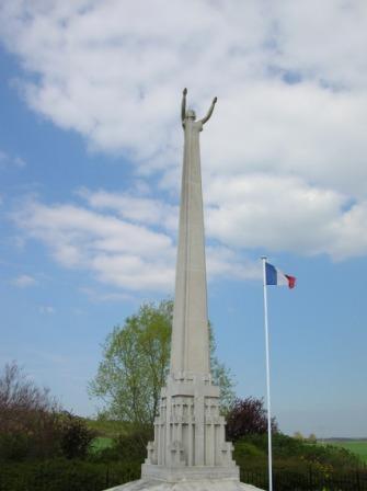 Bidestroff : monument du 15e C.A. - 16.1 ko