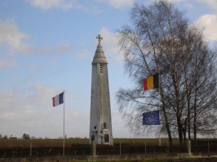 Lobbes - Phare du cimetire - 27.3 ko