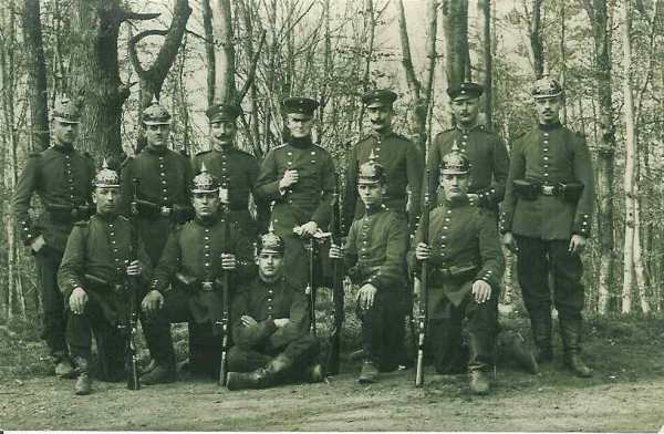 Militaires wurtembergeois - 41.6 ko Militaires wurtembergeois - 41.6 ko