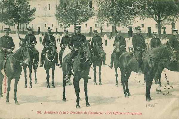 Officiers français de cavalerie - 38.4 ko Officiers français de cavalerie - 38.4 ko