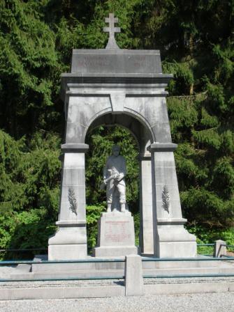 Monument des troupes coloniales - 35.6 ko